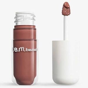 r.e.m. beauty Midnight Shadows Lustrous Liquid Eyeshadow As If